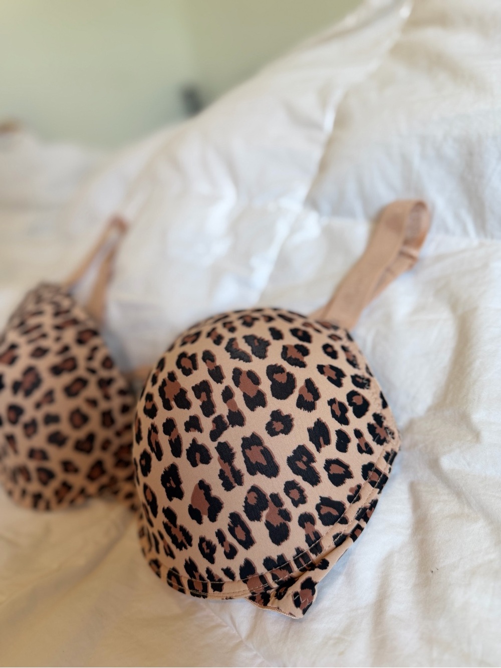 Juicy Couture Leopard Print Bra 38 D